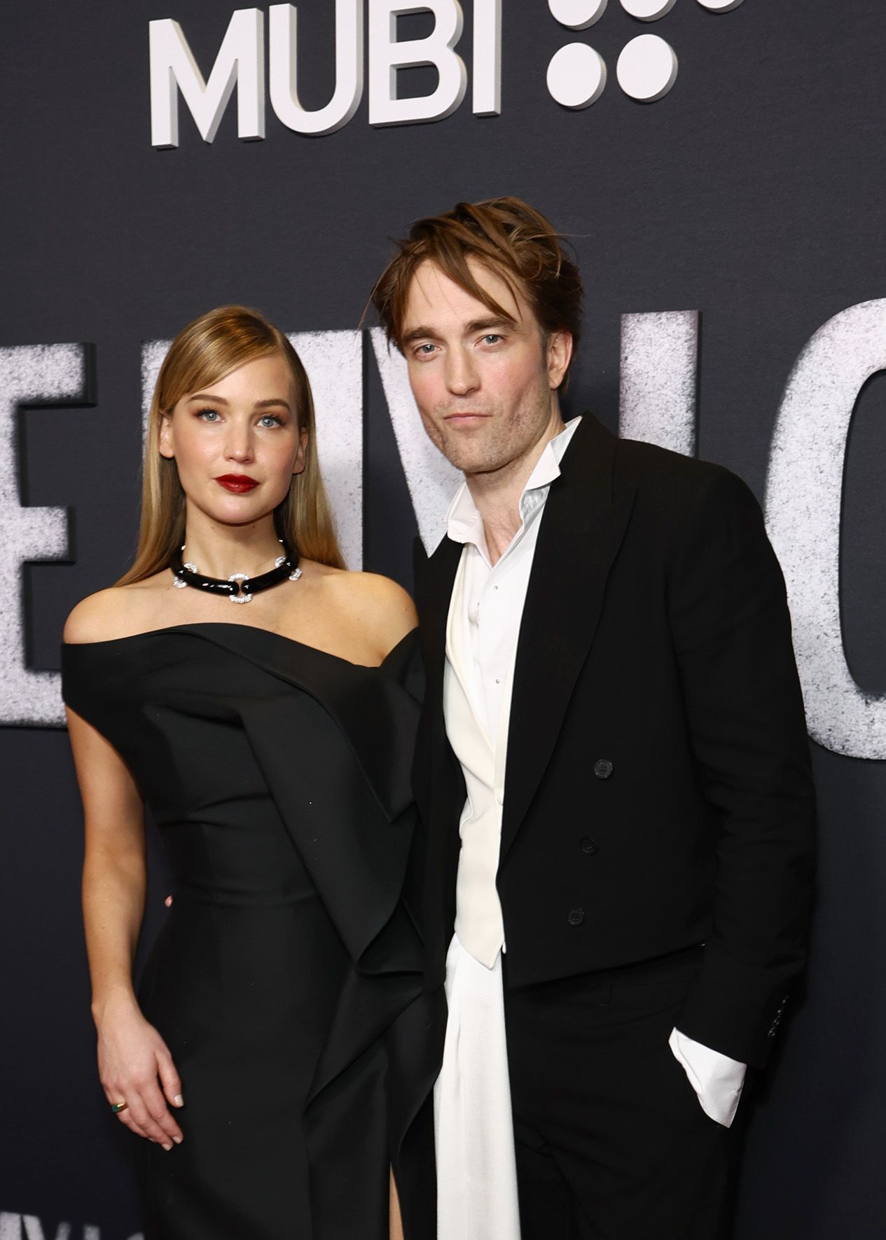 Jennifer Lawrence Doesn’t Judge Robert Pattinson for Having Zero Oscars, Really