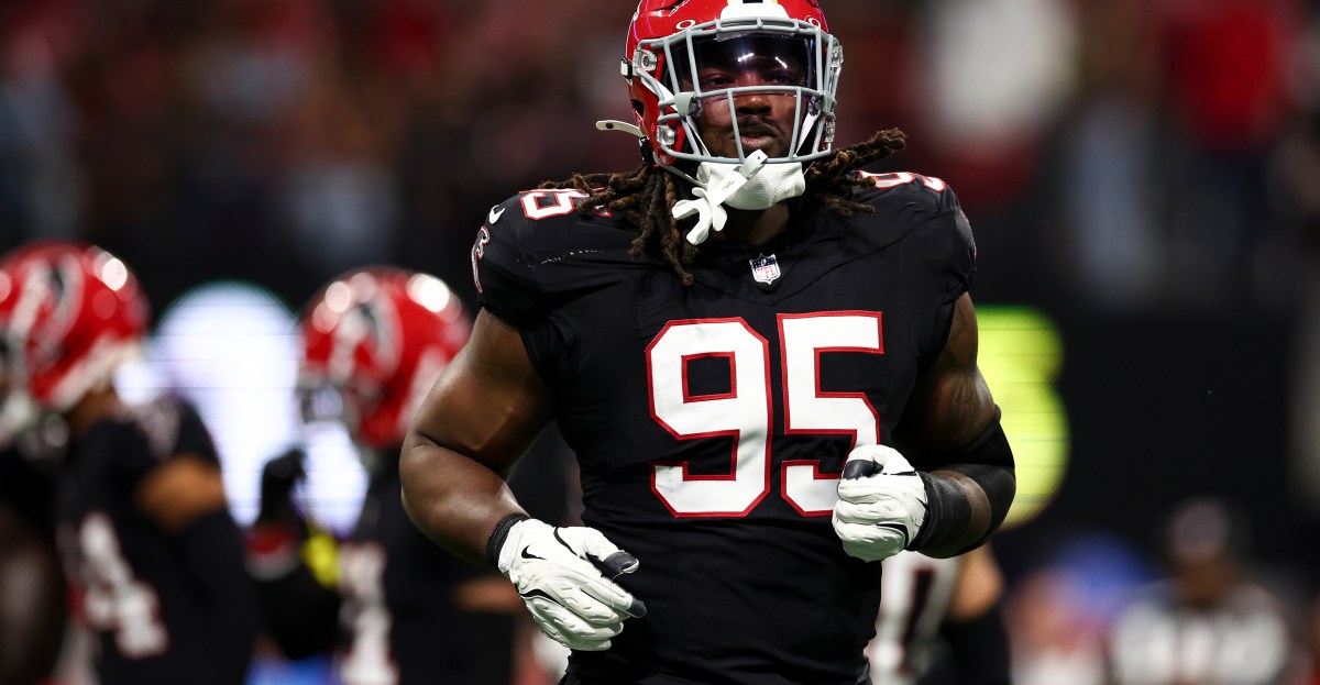 Eagles sign former Falcons starter to practice squad