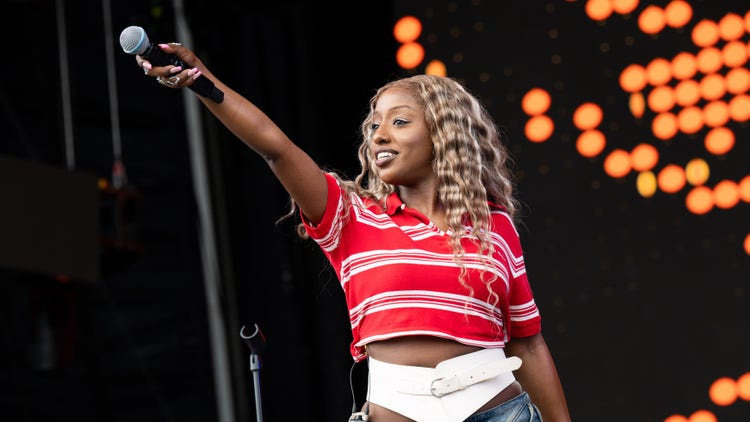 Alemeda Confronts Complicated Relationship With Love On ‘But What The Hell Do I Know’ EP