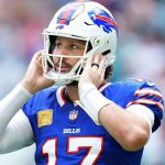 NFL Week 10 grades: Eagles settle for C+ in MNF win over Packers; Bills get F for ugly loss to Dolphins