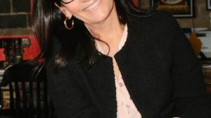 Bobbi Brown Holiday Gift Guide: Jones Road Holiday Sets, Caviar & Cashmere