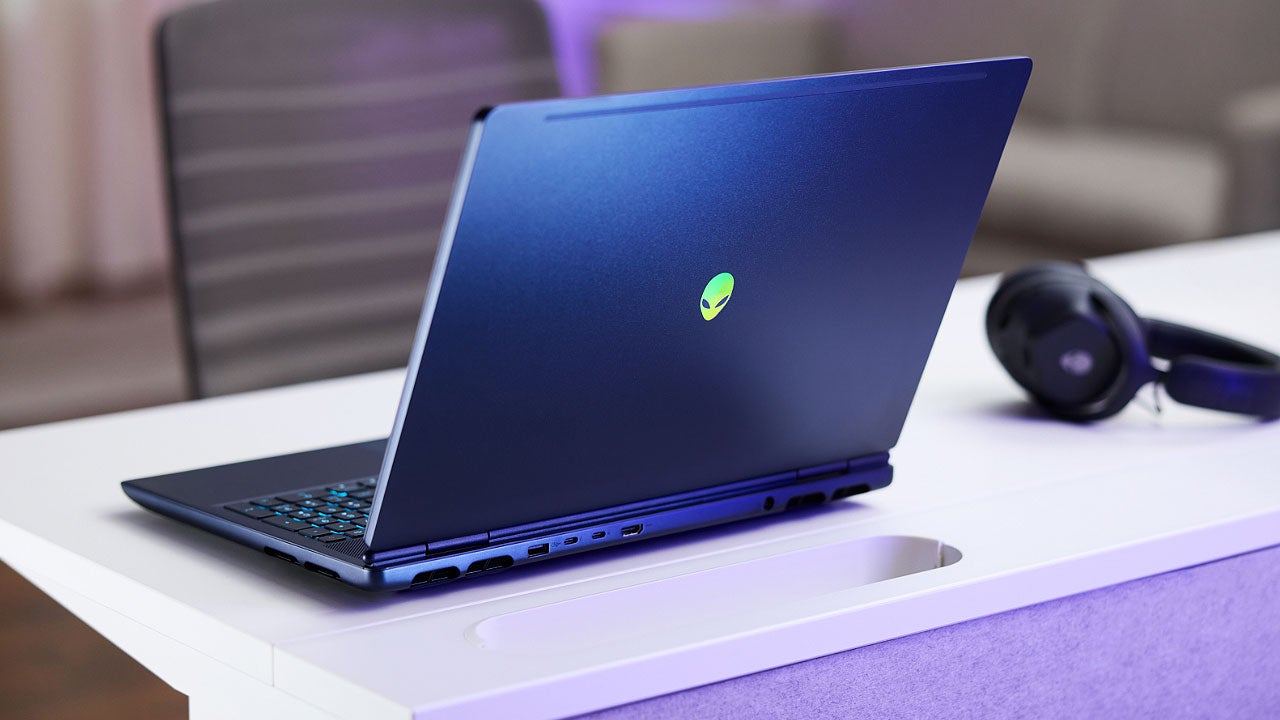 The Alienware 16X Aurora Gaming Laptop Boasts Premium Build Quality and Performance at a Great Price