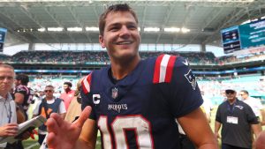 Drake Maye silences doubters as freezing cold takes age horribly amid MVP-caliber season