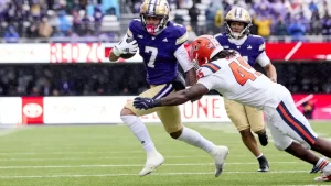 Raiden Vines-Bright injury updates: Latest news on Washington WR after leaving game vs. Purdue in ambulance