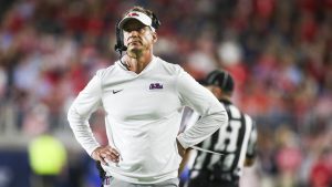 Lane Kiffin rumors: LSU sends private jet to Oxford for Ole Miss coach’s family to tour Baton Rouge